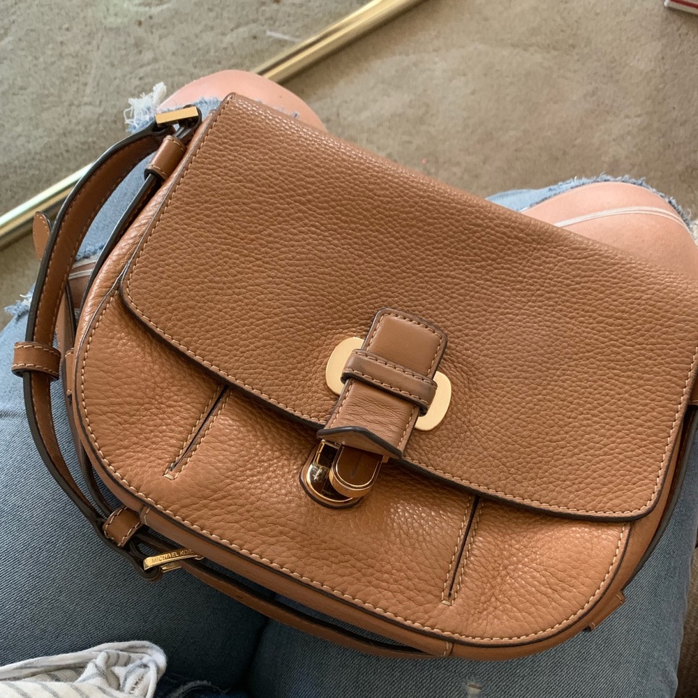 MICHAEL KORS SATCHEL CROSSBODY